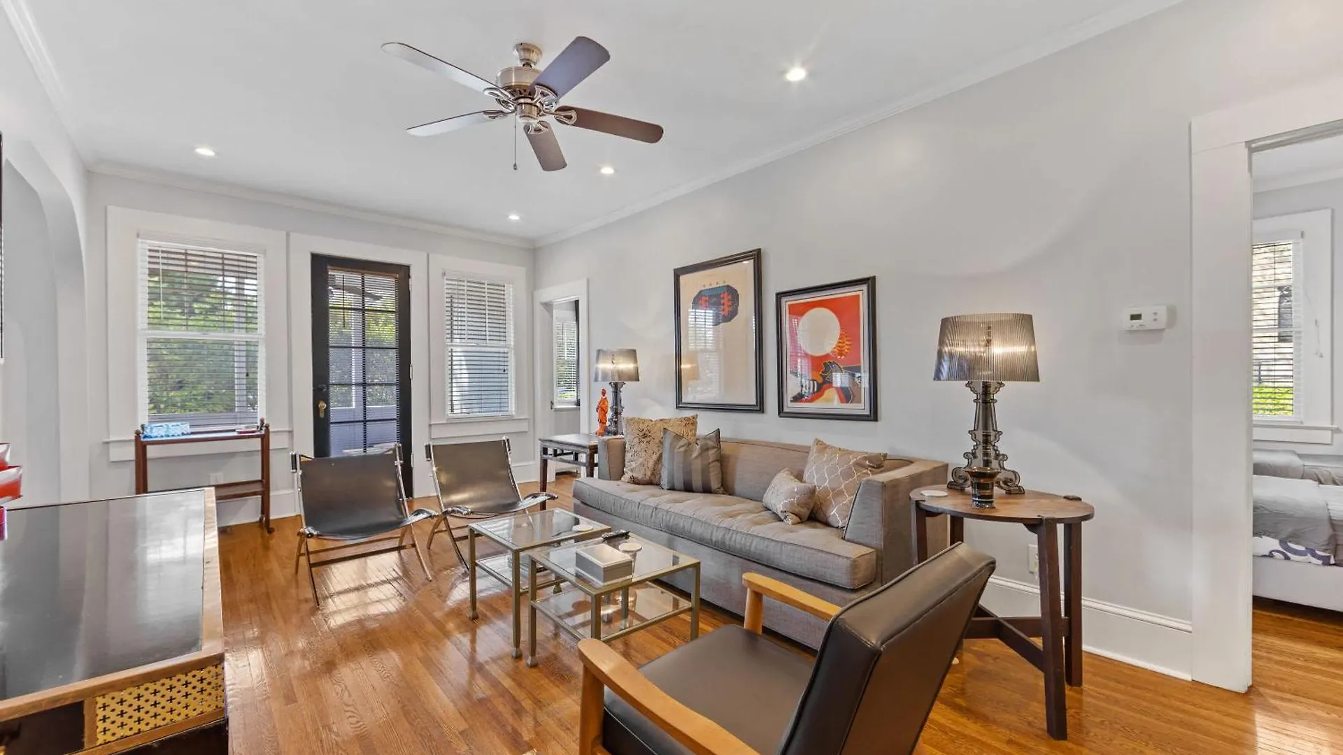 Stylish Myers Park 2 Bedroom With Screened Porch Charlotte