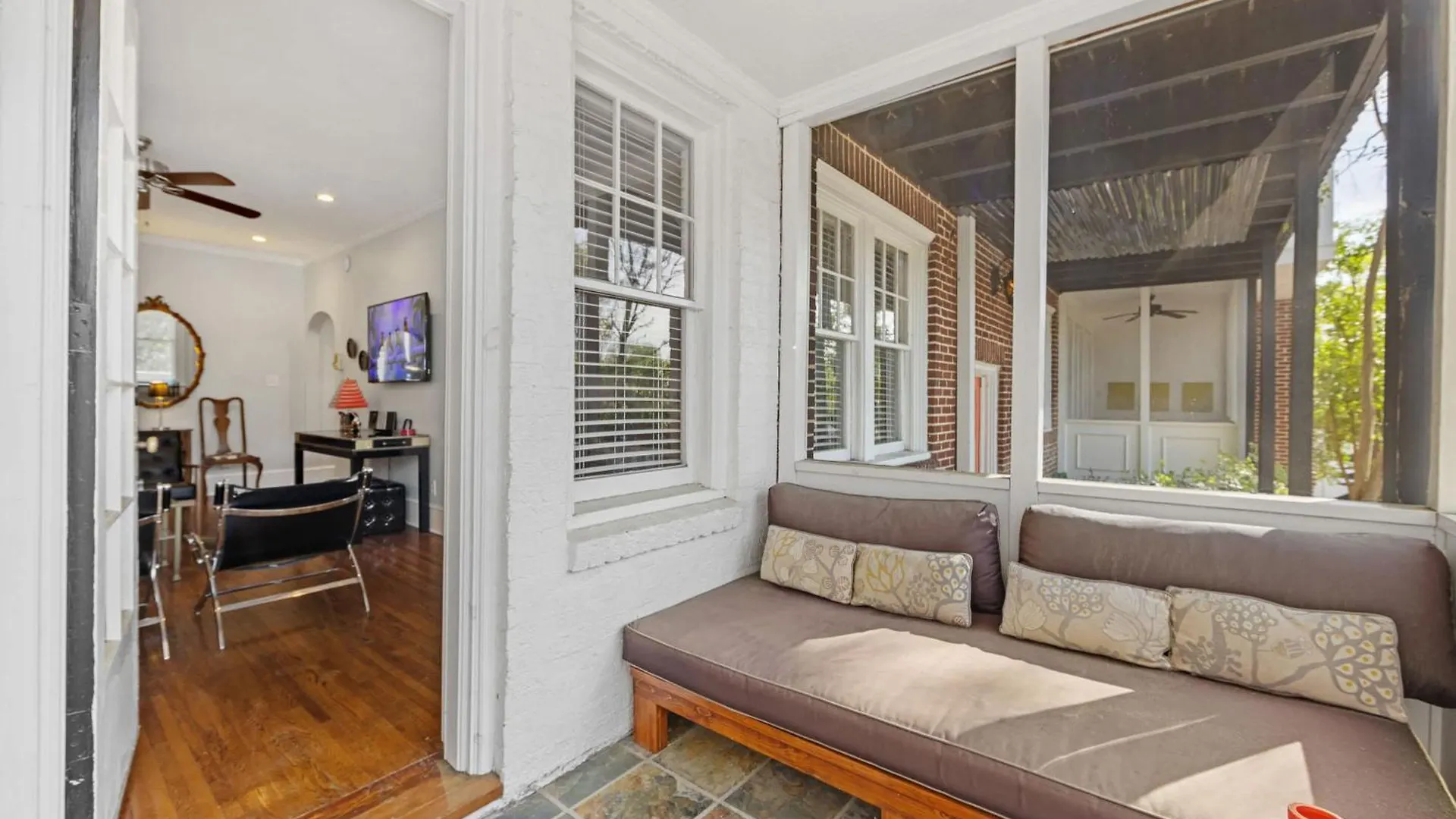 Holiday home Stylish Myers Park 2 Bedroom With Screened Porch Charlotte United States