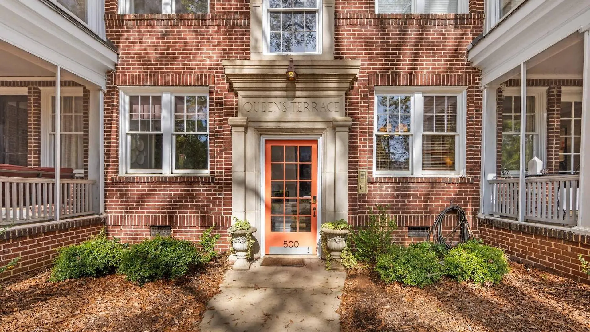 Stylish Myers Park 2 Bedroom With Screened Porch Charlotte 0*,  United States