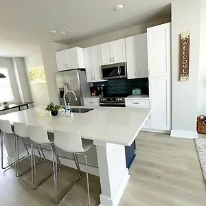 Brand New Build 10 Min- Uptown Charlotte